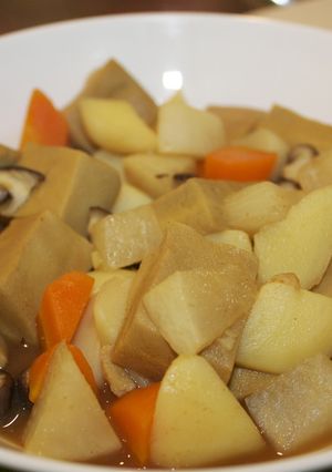 じゅわ〜っと美味しい高野豆腐のカレー煮♪-レシピのメイン写真