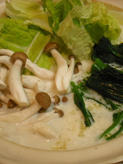 白菜と鶏肉の牛乳鍋-レシピのメイン写真