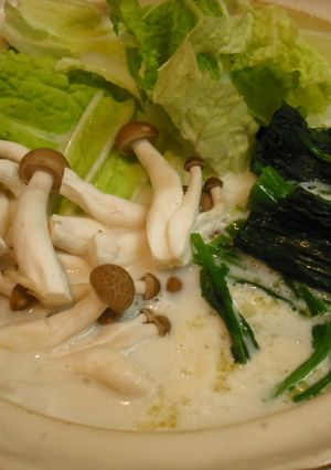 白菜と鶏肉の牛乳鍋-レシピのメイン写真