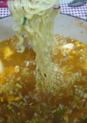 キムチ鍋と「辛ラーメン」-レシピのメイン写真