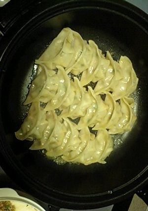 肉汁じゅわっ☆メチャウマ餃子♪-レシピのメイン写真