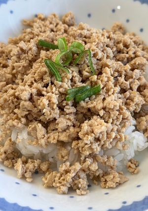 鶏そぼろ丼-レシピのメイン写真