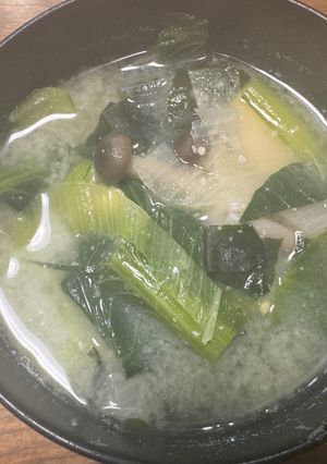 小松菜（香川県産）としめじのみそ汁-レシピのメイン写真