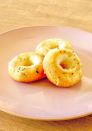 さつまいも入り米粉の焼きドーナツ-レシピのメイン写真