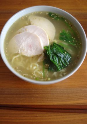 鶏ハムとほうれん草の塩ラーメン-レシピのメイン写真