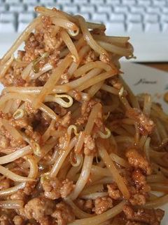 モヤシと挽肉のピリ辛炒め-レシピのメイン写真
