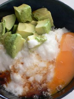 一人ランチに☆アボカドとろろ丼-レシピのメイン写真