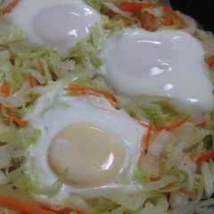 รูปของ お野菜たっぷり巣ごもり卵♪