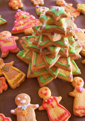 ☆型のクッキーでクリスマスツリー-レシピのメイン写真