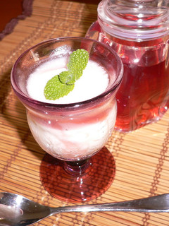 完熟ぶどう酢のヨーグルト-レシピのメイン写真