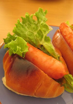 簡単! バターロールのホットドッグ-レシピのメイン写真