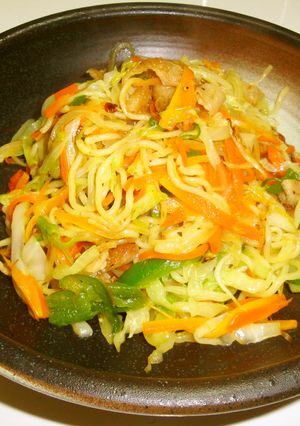 鶏皮がいい味だしてます♡万能塩焼きそば-レシピのメイン写真