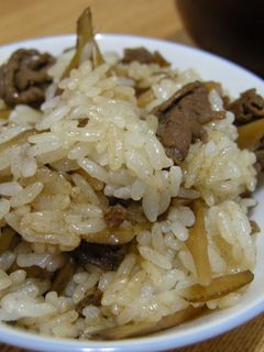 うまみたっぷり炊き込みご飯❤牛飯-レシピのメイン写真