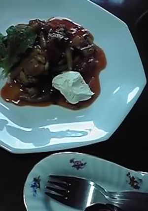 鶏もも肉のトマト煮サワークリーム添え-レシピのメイン写真