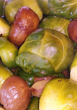 クリスマスの定番　芽キャベツと栗の煮物-レシピのメイン写真