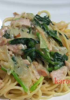 鮭とほうれん草のホワイトソースパスタ-レシピのメイン写真