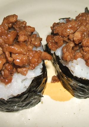 ☆肉そぼろ軍艦巻き☆-レシピのメイン写真
