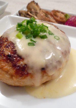 つくねハンバーグ　白味噌バターソース-レシピのメイン写真