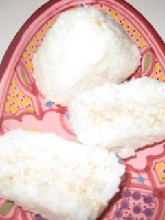 みんな大好きコンビニのシーチキンおにぎり-レシピのメイン写真