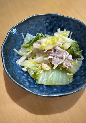 白菜と豚こまの煮物on天かす-レシピのメイン写真