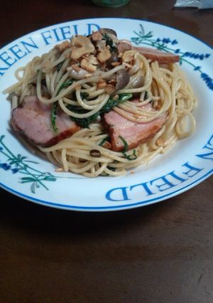 春菊とシメジのペペロンチーノ-レシピのメイン写真