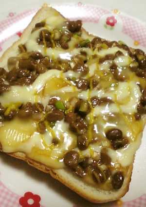 納豆ピザトースト-レシピのメイン写真