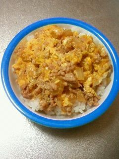 白菜とひき肉の卵とじ丼-レシピのメイン写真