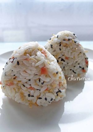 しらす梅おにぎり♪-レシピのメイン写真