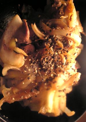 鶏レバーと玉葱の焼肉のタレ炒め-レシピのメイン写真