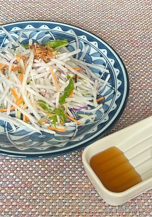 大根サラダは麺つゆとわさびで-レシピのメイン写真
