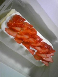 ふわふわしっとり*巻きやすいロールケーキ-レシピのメイン写真