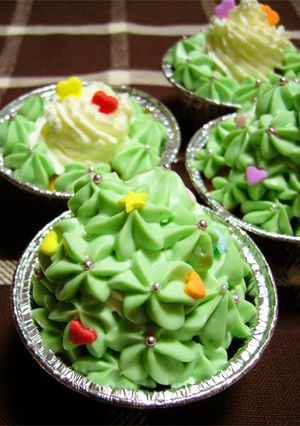 可愛い♥クリスマスツリーカップケーキ♥-レシピのメイン写真