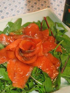 スモークサーモンのお花サラダ♪-レシピのメイン写真