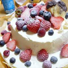 รูปของ クリスマスにふわふわの苺ケーキ