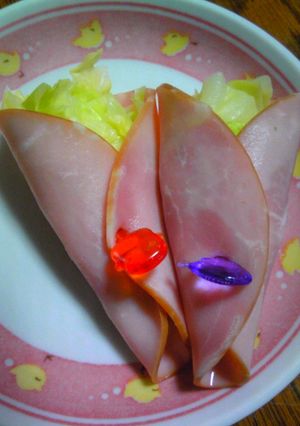 ハムでキャベツを巻きました-レシピのメイン写真