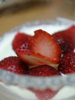 簡単☆カップで苺のレアチーズケーキ-レシピのメイン写真