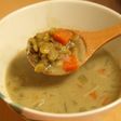 レンズ豆の豆乳グリーンカレースープ