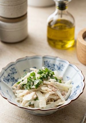 パセリ大量消費！玉ねぎとツナのさっぱり濃厚サラダ-レシピのメイン写真