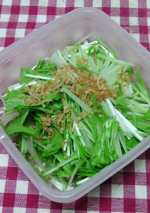 材料３つ☆簡単☆水菜サラダ-レシピのメイン写真