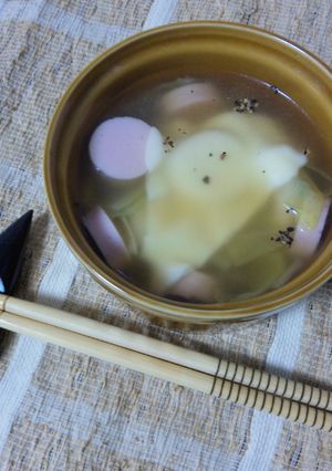 おさかなソーセージと餅キャベチーズスープ-レシピのメイン写真