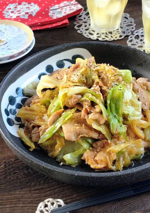 材料2つ☆豚こまキャベツの簡単甘辛炒め。-レシピのメイン写真