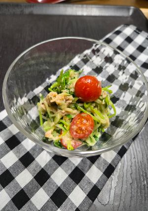 豆苗とツナのゴマドレ和え-レシピのメイン写真