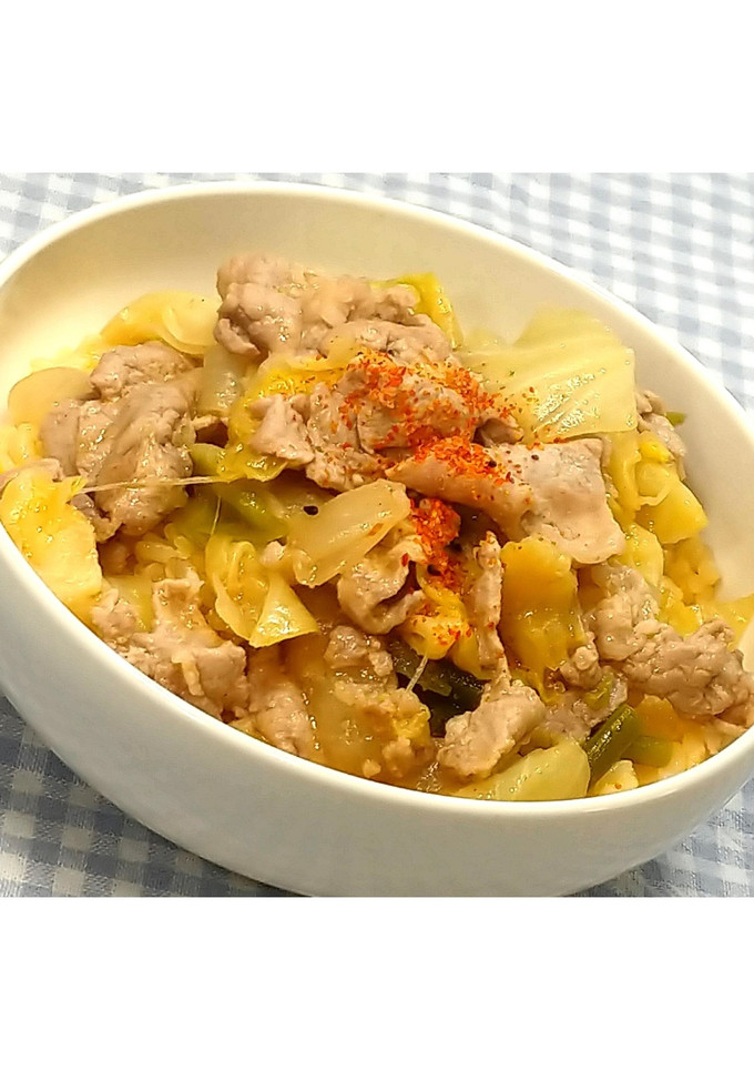 豚肉とキャベツのTKG旨辛丼★動画あり★-レシピのメイン写真