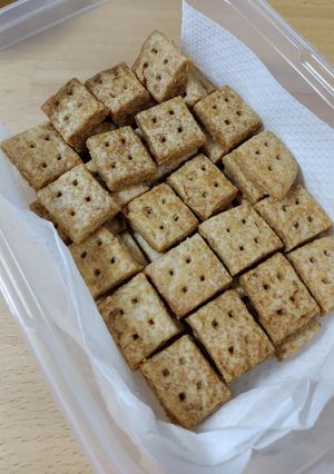 サラダ油中力粉で作るサクサクひとくちパイ-レシピのメイン写真
