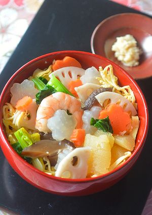 お正月のお残り食材でちらし寿司・山中漆器-レシピのメイン写真