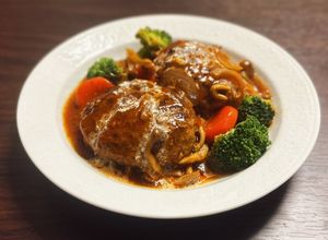 簡単♪デミグラスソースの煮込みハンバーグ-レシピのメイン写真