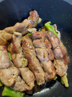 ブロッコリーの茎で肉巻き-レシピのメイン写真