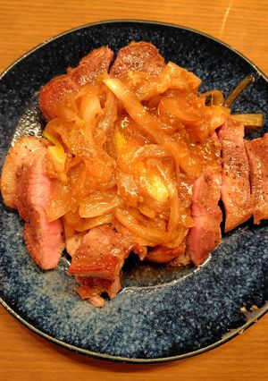トンテキ【生姜と玉ねぎソース】-レシピのメイン写真