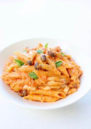 濃厚な【Bistroトマトクリームペンネ-レシピのメイン写真