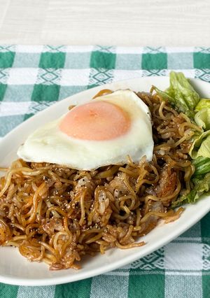 ダンナが好む♪具なし「そばめし」-レシピのメイン写真